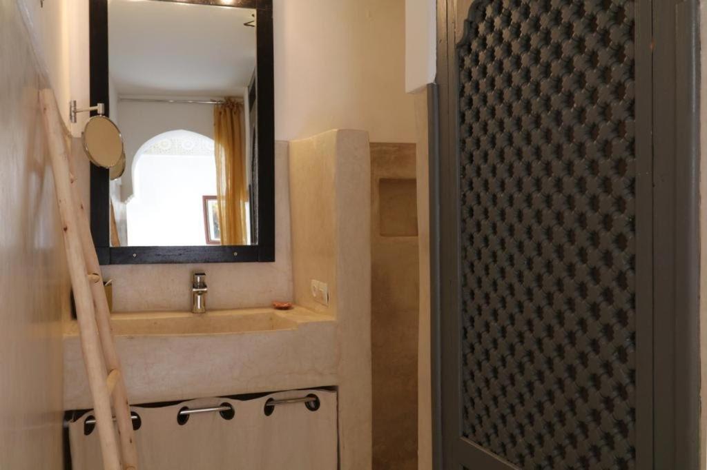103Riad Pool Rooftop & Hammam マラケシュ エクステリア 写真