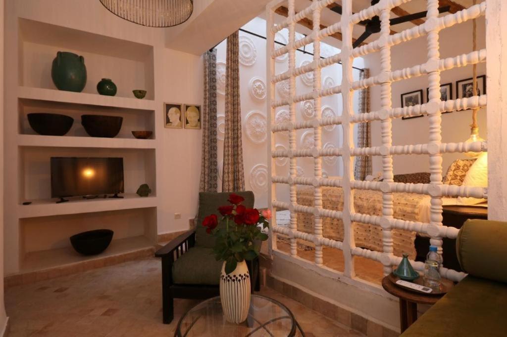 103Riad Pool Rooftop & Hammam マラケシュ エクステリア 写真