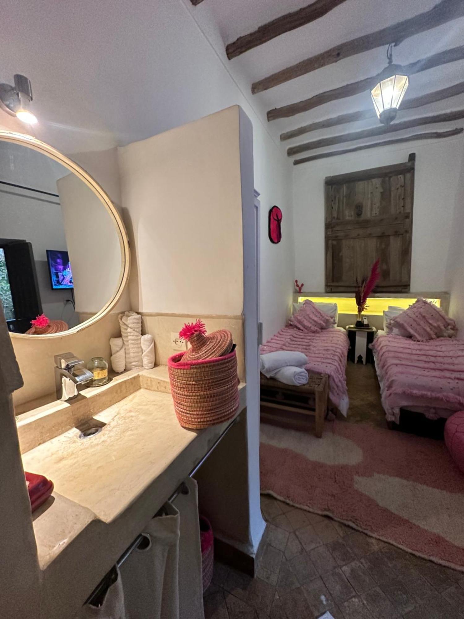 103Riad Pool Rooftop & Hammam マラケシュ エクステリア 写真